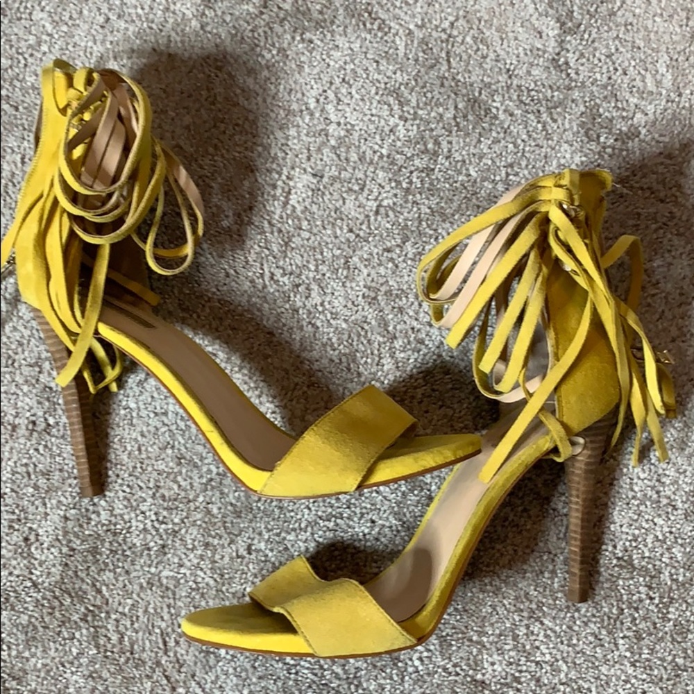 Heels/ Shoes